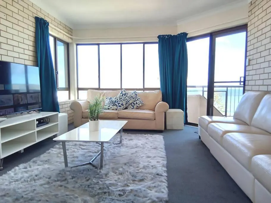 Apartment Ocean View Beachside 3 Bedroom 2 Bathroom Unit Caloundra