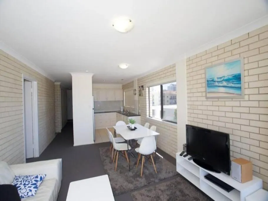 Apartment Ocean View Beachside 3 Bedroom 2 Bathroom Unit Caloundra