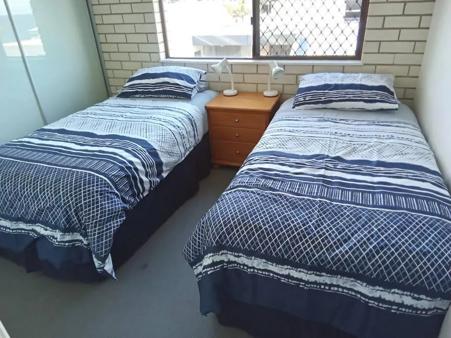 Ocean View Beachside 3 Bedroom 2 Bathroom Unit Caloundra 0*,  Australia